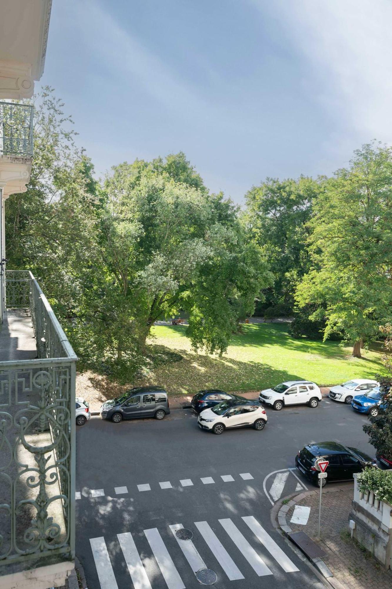 Le Brit - Grand Appartement Design, 3 Chambres, Centre Ville فيشي المظهر الخارجي الصورة